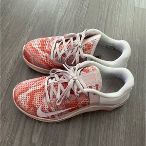 Nike women’s 6.5 Metcon 6s lightly worn